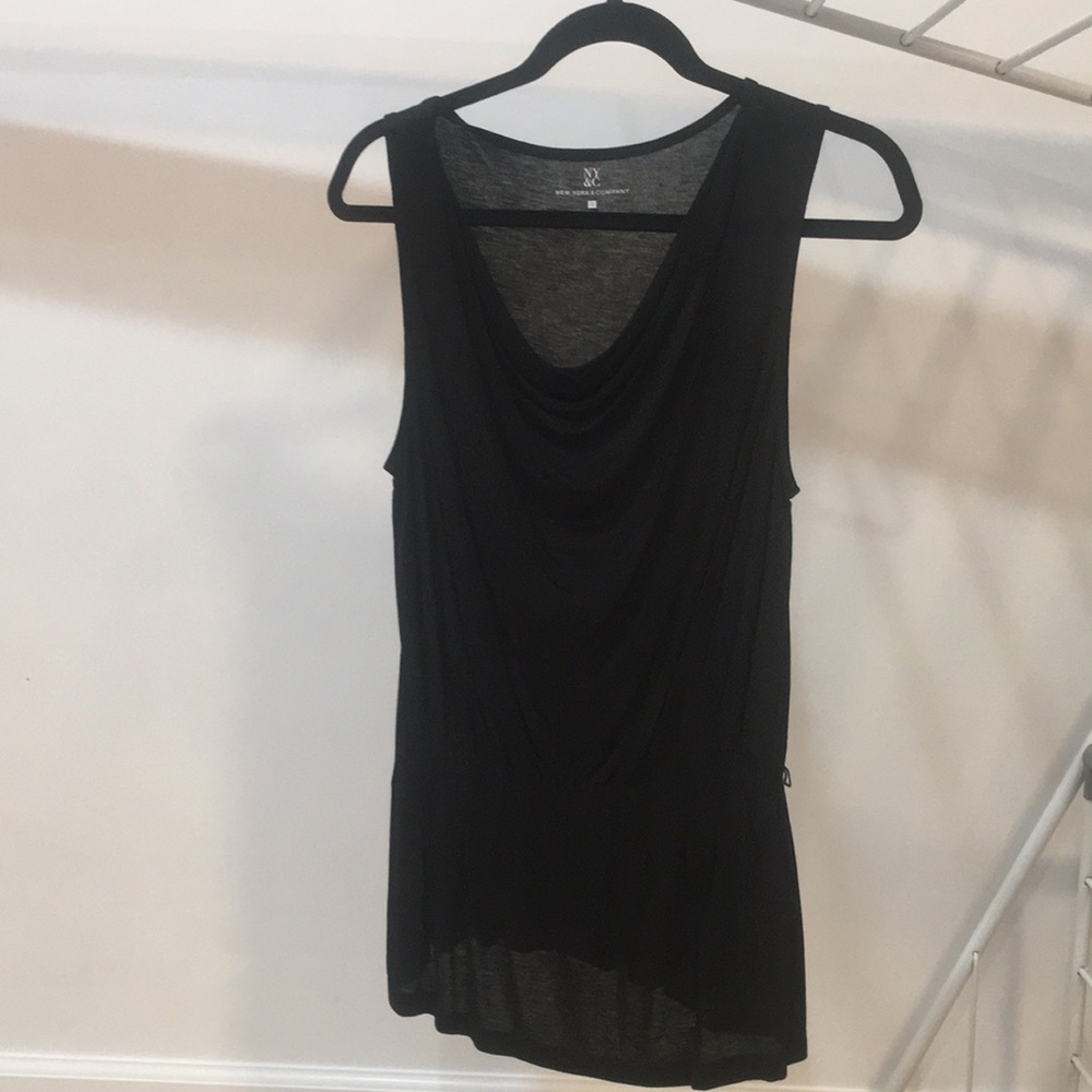 New York & Company Size S Silk-like Scoop-neck Black Sleeveless Blouse